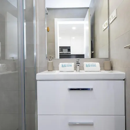 Cubo's Loft Urban Sky 7 דירה