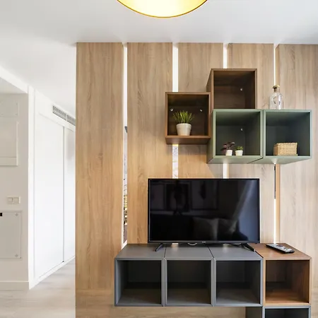 Cubo's Loft Urban Sky 7 *
